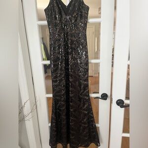 DRESS THE POPULATION- Black gown with sequins- Size Small